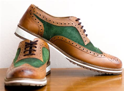 Best Men’s Oxford Shoes: History, Styling Guide & More